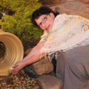 Meet your Posher, Debra